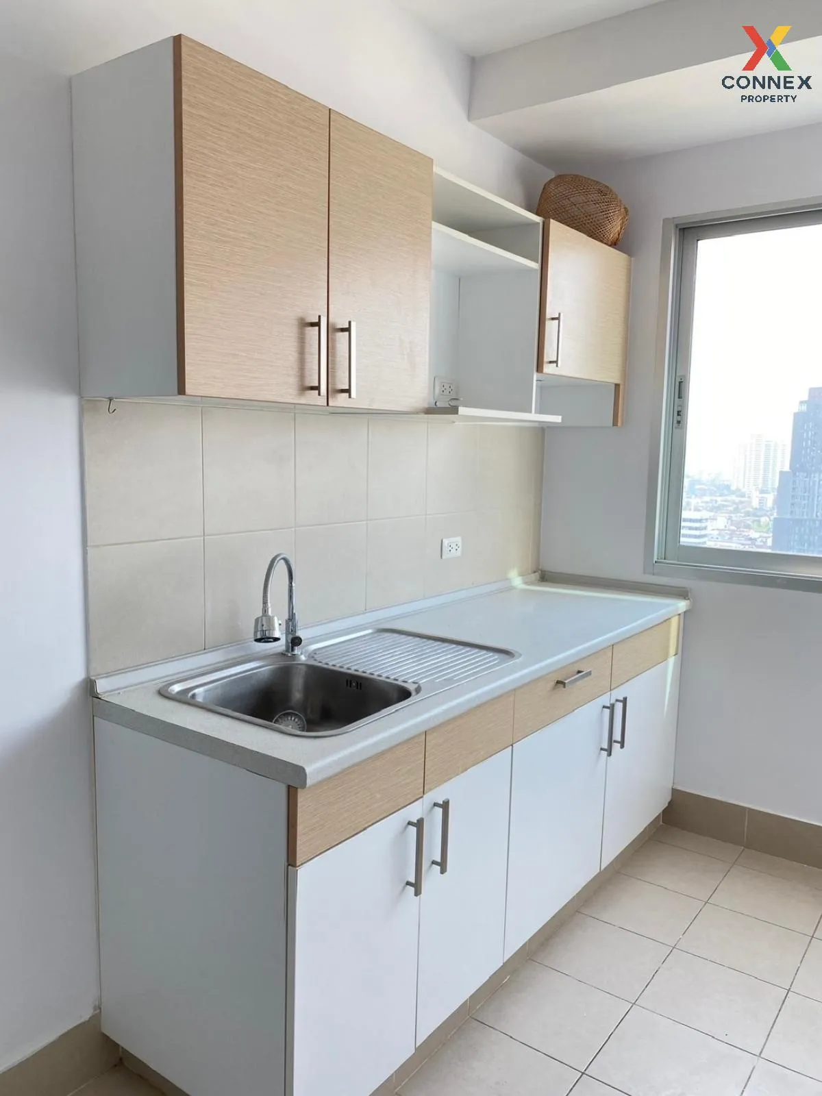 For Rent Condo , Supalai Park Ekamai - Thonglor , BTS-Ekkamai , Bang Kapi , Huai Khwang , Bangkok , CX-91892