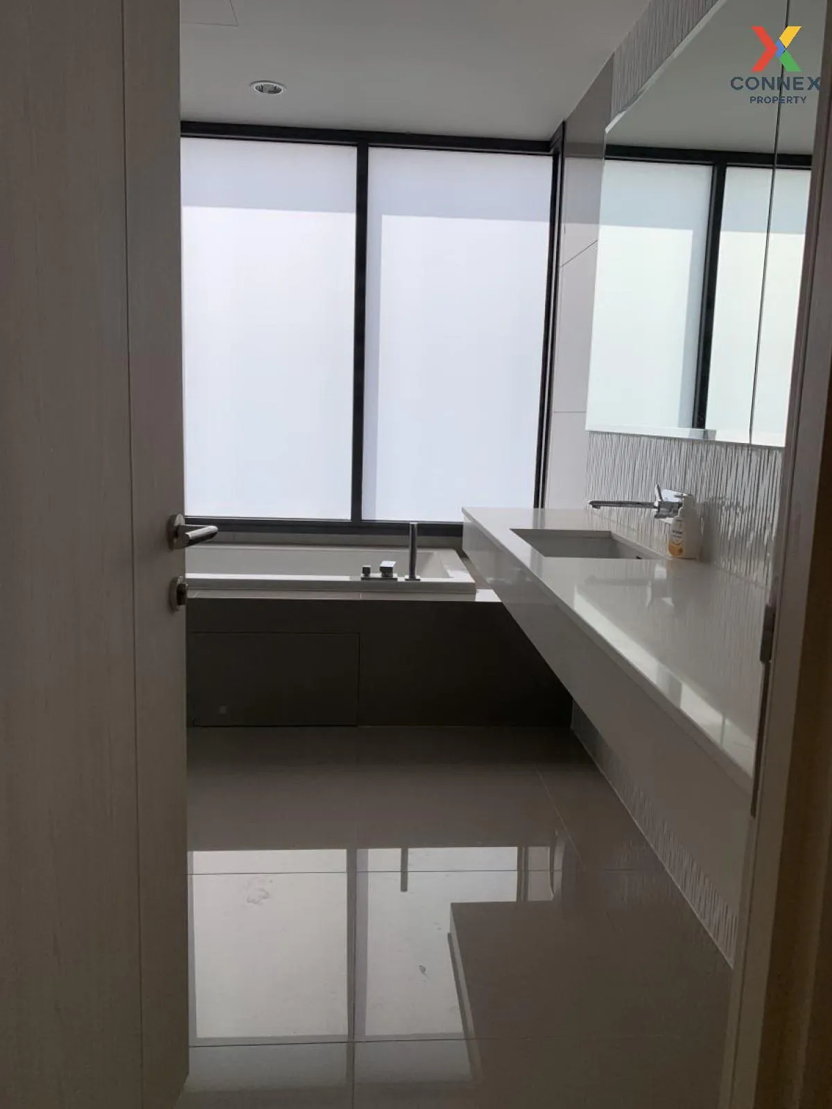 For Rent Condo , RHYTHM Sukhumvit 42 , BTS-Ekkamai , Phra Khanong , Khlong Toei , Bangkok , CX-91970