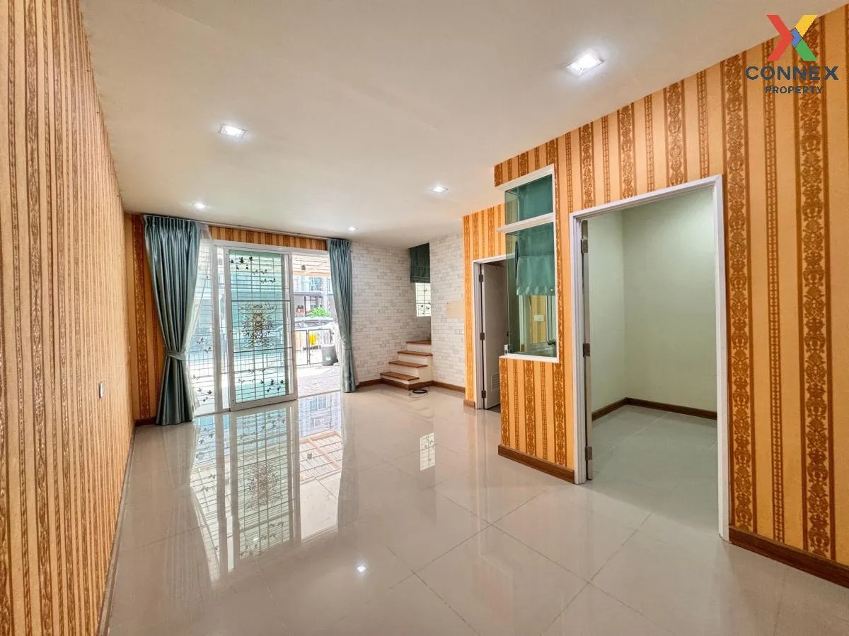 For Sale Townhouse/Townhome  , Golden Town Ramintra-Wongwaen , Bang Chan , Khlong Sam Wa , Bangkok , CX-92336