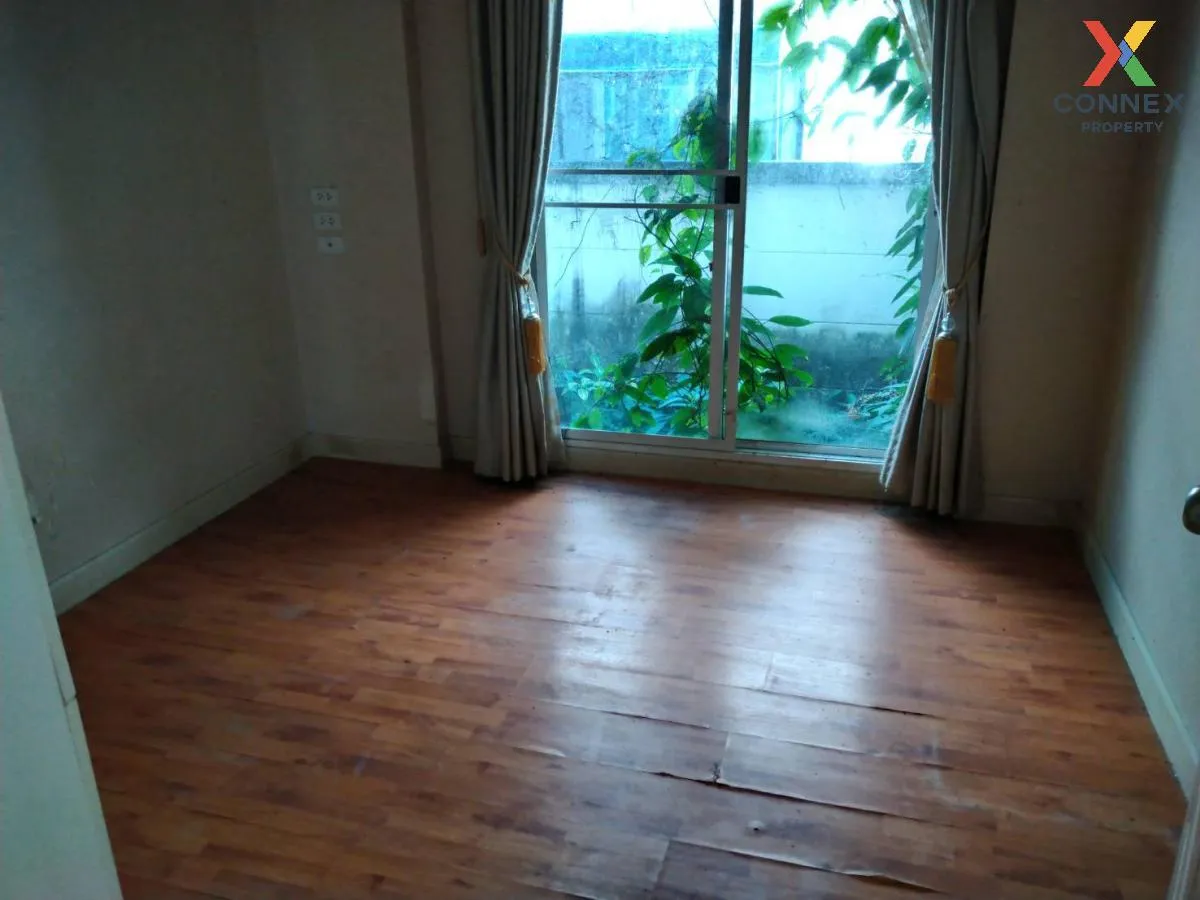 For Sale House , Bangkok Boulevard Pinklao-Petchkasem , wide frontage , Krathum Lom , Sam Phran , Nakhon Pathom , CX-92531