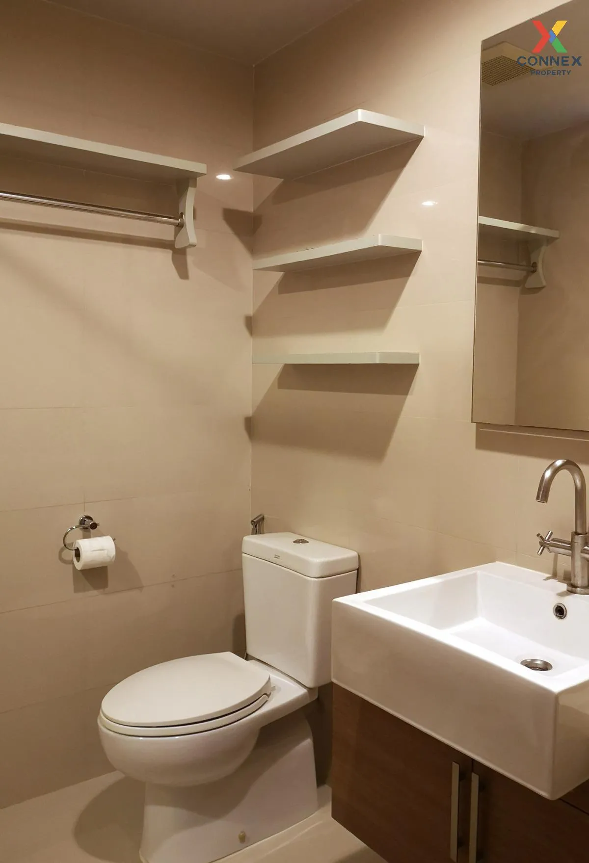 For Rent Condo , Hive Taksin , BTS-Wongwian Yai , Khlong Ton Sai , Khlong San , Bangkok , CX-92675