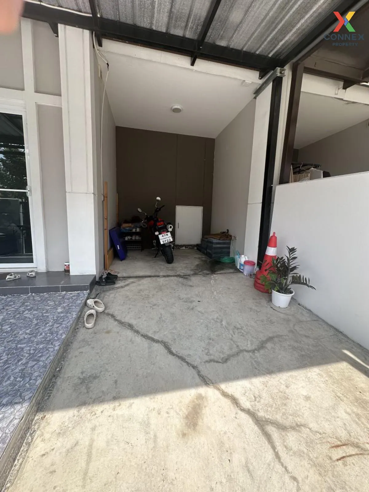 For Sale Townhouse/Townhome  , The Connect Suvarnabhumi 2 , corner unit , Racha Thewa , Bang Phli , Samut Prakarn , CX-92803