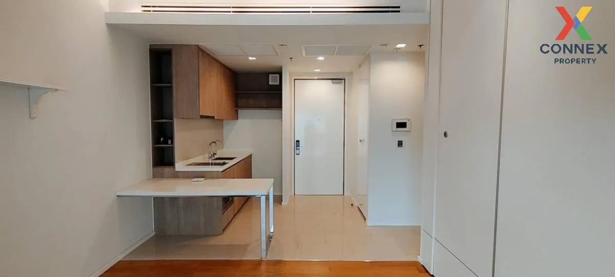 For Sale Condo , Circle Living Prototype , MRT-Phetchaburi , Makkasan , Rat Thewi , Bangkok , CX-93742