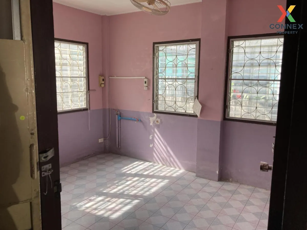 For Sale House , Baan Kritsada Nakhon 10 , wide frontage , Bang Bua Thong , Bang Yai , Nonthaburi , CX-94193