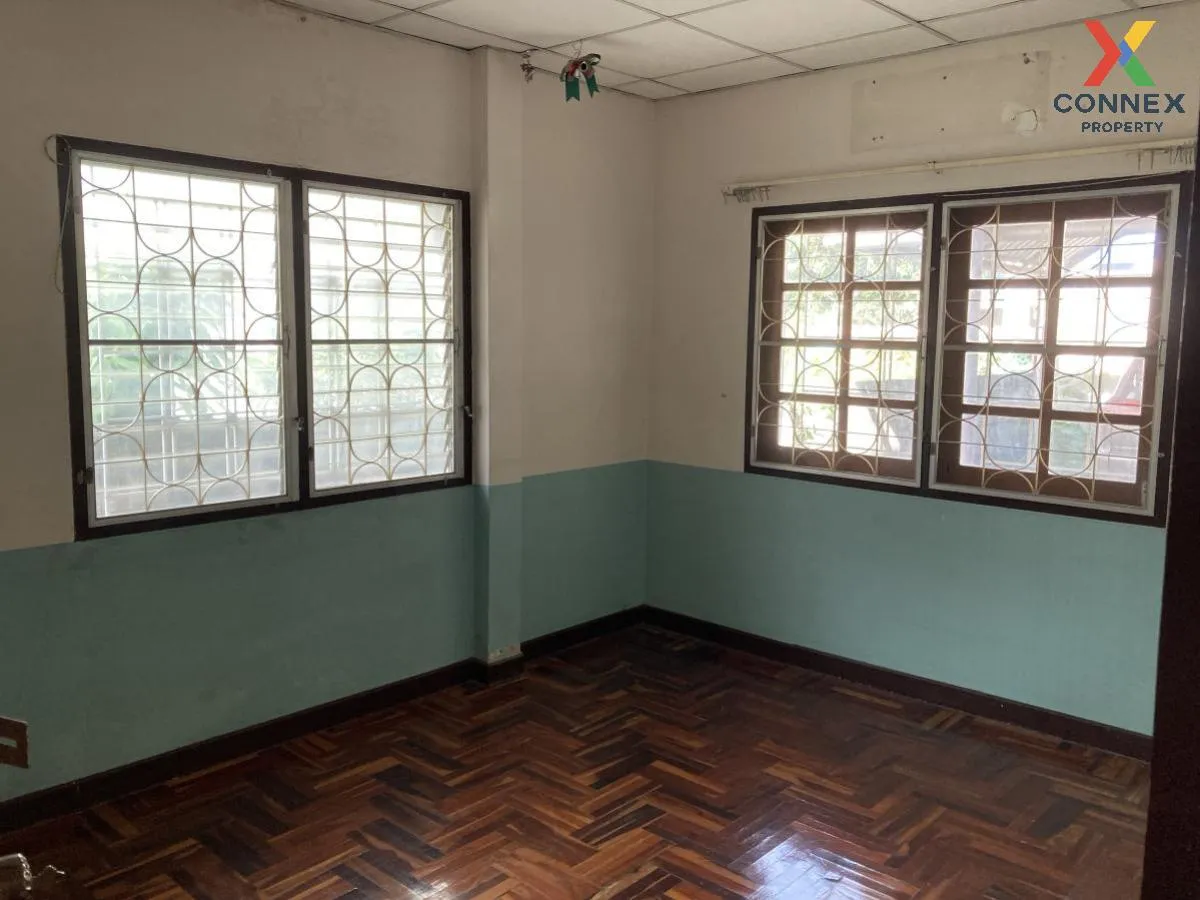 For Sale House , Baan Kritsada Nakhon 10 , wide frontage , Bang Bua Thong , Bang Yai , Nonthaburi , CX-94193