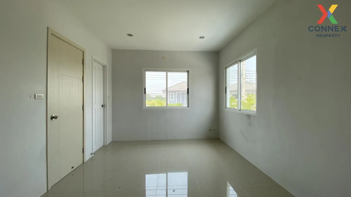 For Sale Townhouse/Townhome  , Chatluang 15 Pathum Thani , corner unit , Bang Toei , Sam Khok , Pathum Thani , CX-94545