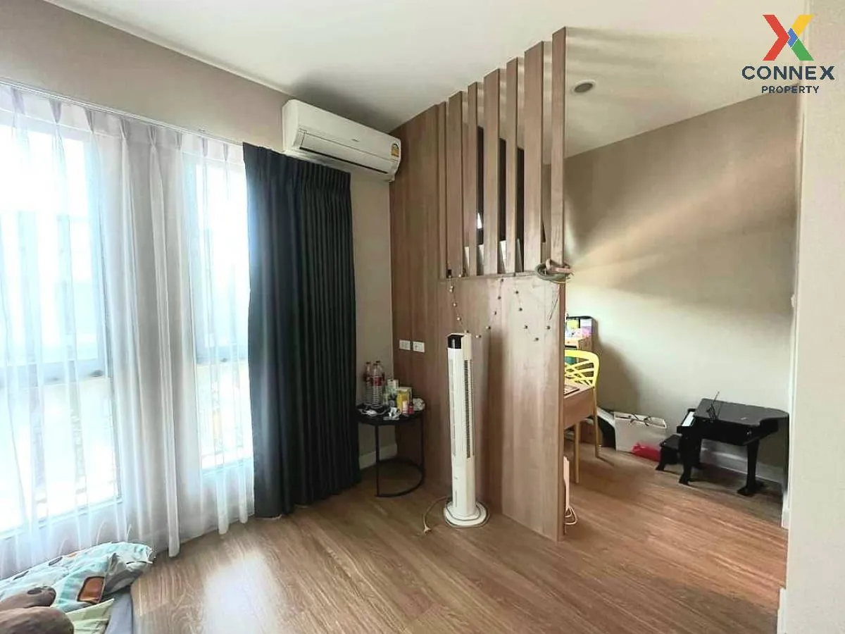 For Sale Townhouse/Townhome  , V Compound Ratchapruek-Pinklao , corner unit , Mahasawat , Bang Kruai , Nonthaburi , CX-94936