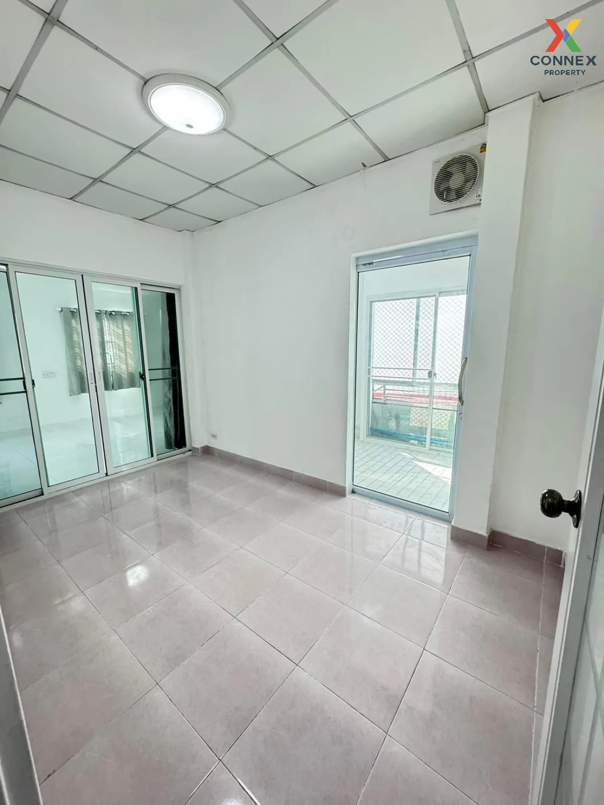 For Sale Townhouse/Townhome  , Eua-Athorn Ban Sang , Ban Sang , Bang Pa-in , Phra Nakhon Si Ayutthaya , CX-95121