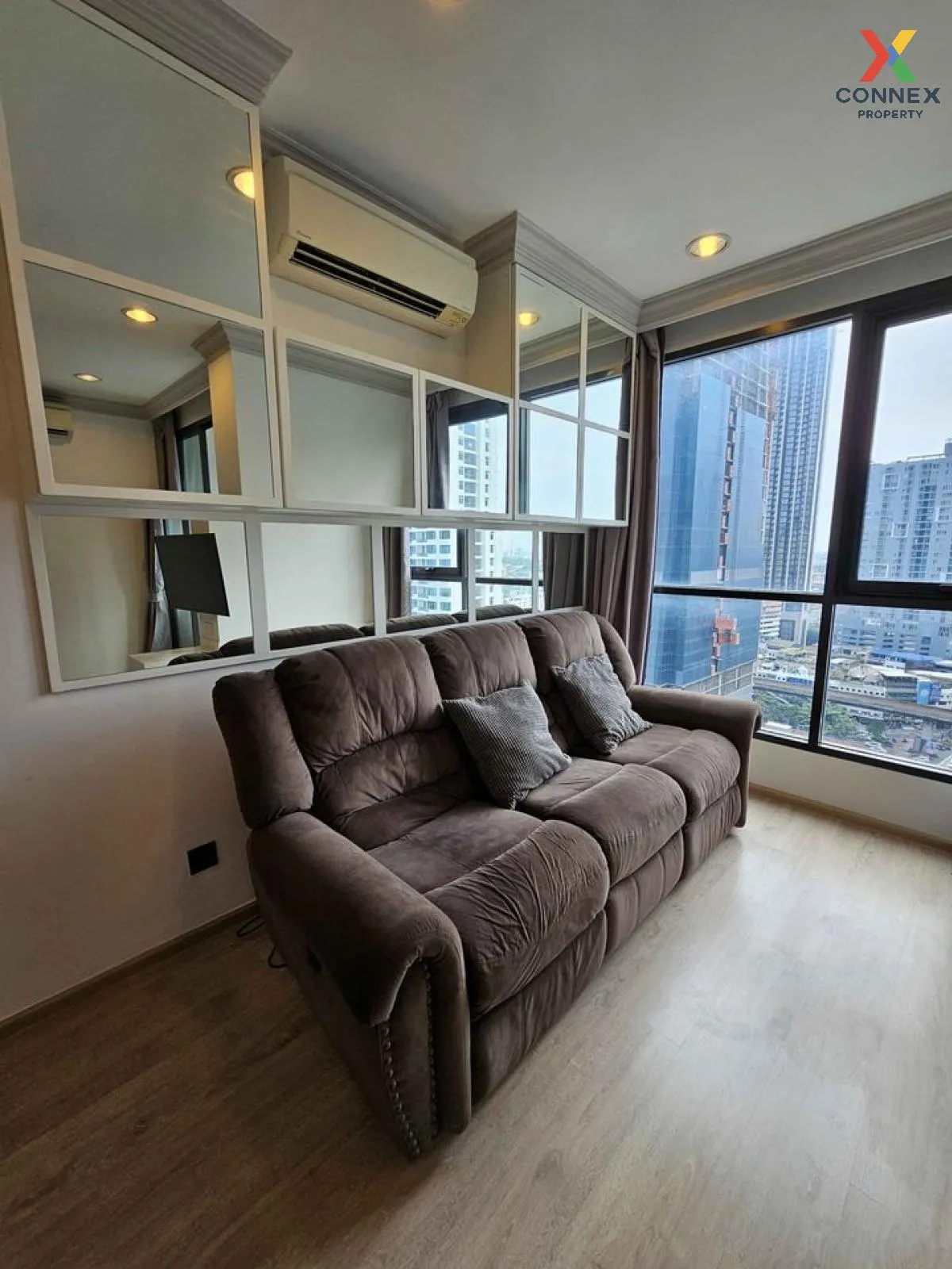 For Sale Condo , Ideo Q Ratchathewi , high floor , wide frontage , BTS-Ratchathewi , Thung Phaya Thai , Rat Thewi , Bangkok , CX-95133