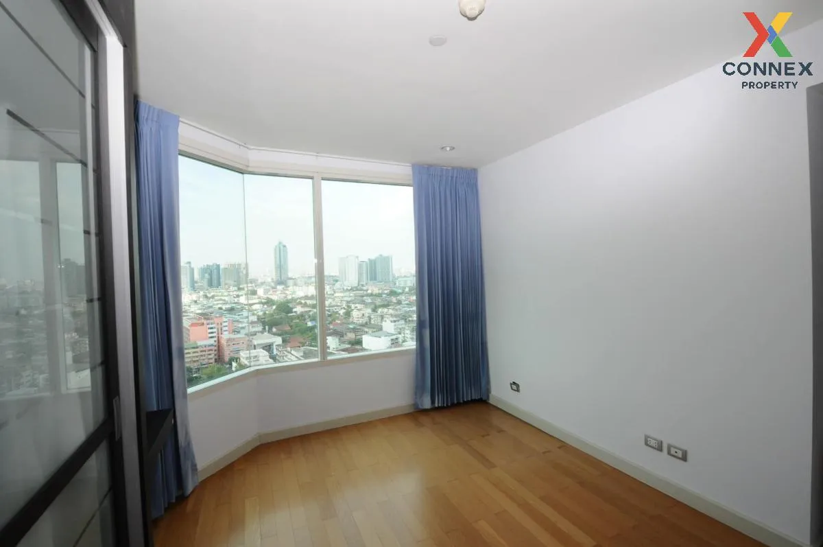 For Sale Condo , Watermark Chaophraya River , BTS-Krung Thon Buri , Bang Lamphu Lang , Khlong San , Bangkok , CX-95970