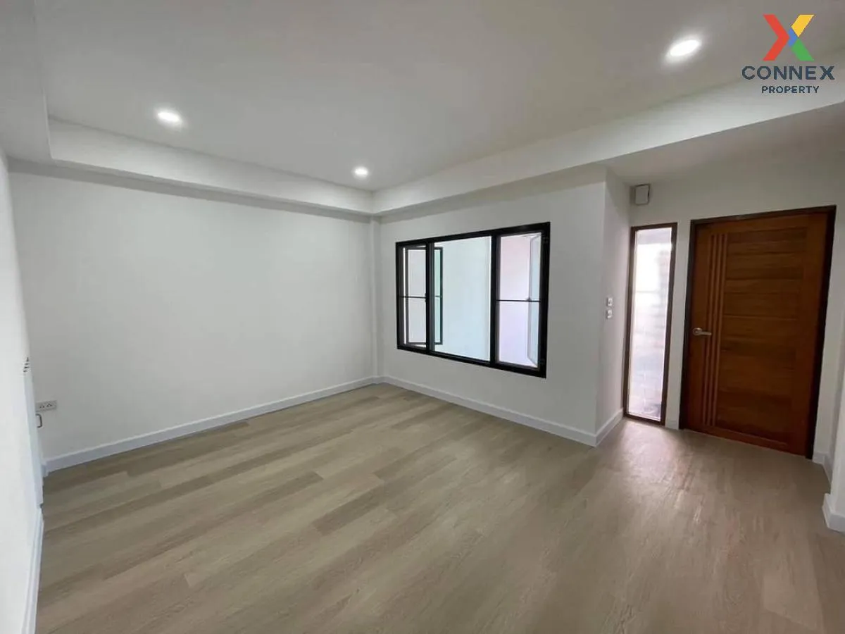 For Sale Townhouse/Townhome  , Baan VK Home , newly renovated , Tha Kham , Bang Khun Thian , Bangkok , CX-96774