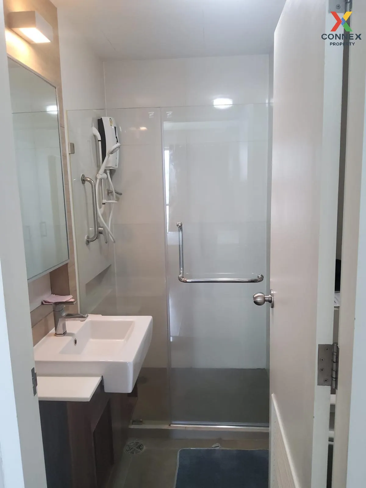 For Rent Condo , CU Terrace , corner unit , BTS-National Stadium , Wang Mai , Pathum Wan , Bangkok , CX-96838