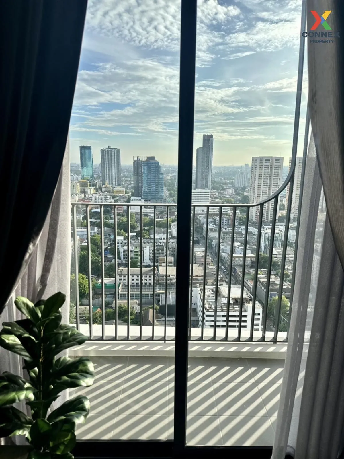 For Rent Condo , XT Ekkamai , BTS-Ekkamai , Khlong Tan Nuea , Watthana , Bangkok , CX-97273