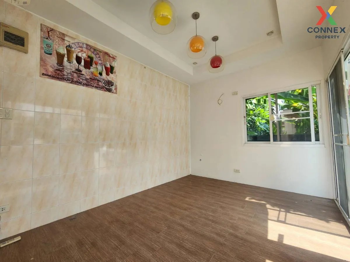 For Sale House , Pruksa Village 22 Pinklao-Sirindhorn , corner unit , newly renovated , Bang Si Thong , Bang Kruai , Nonthaburi , CX-97294