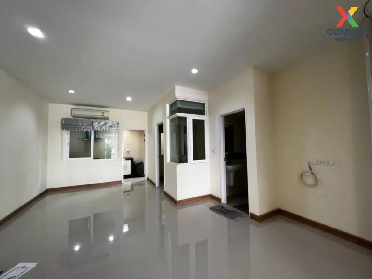 For Sale Townhouse/Townhome  , Golden Town Chaiyaphruek – Wongwaen , wide frontage , Sai Noi , Sai Noi , Nonthaburi , CX-97324 3