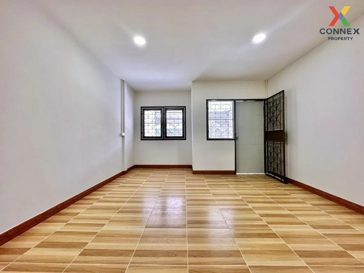 For Sale Townhouse/Townhome  , Loet Ubon 4 Village , Lat Phrao , Lat Phrao , Bangkok , CX-97429