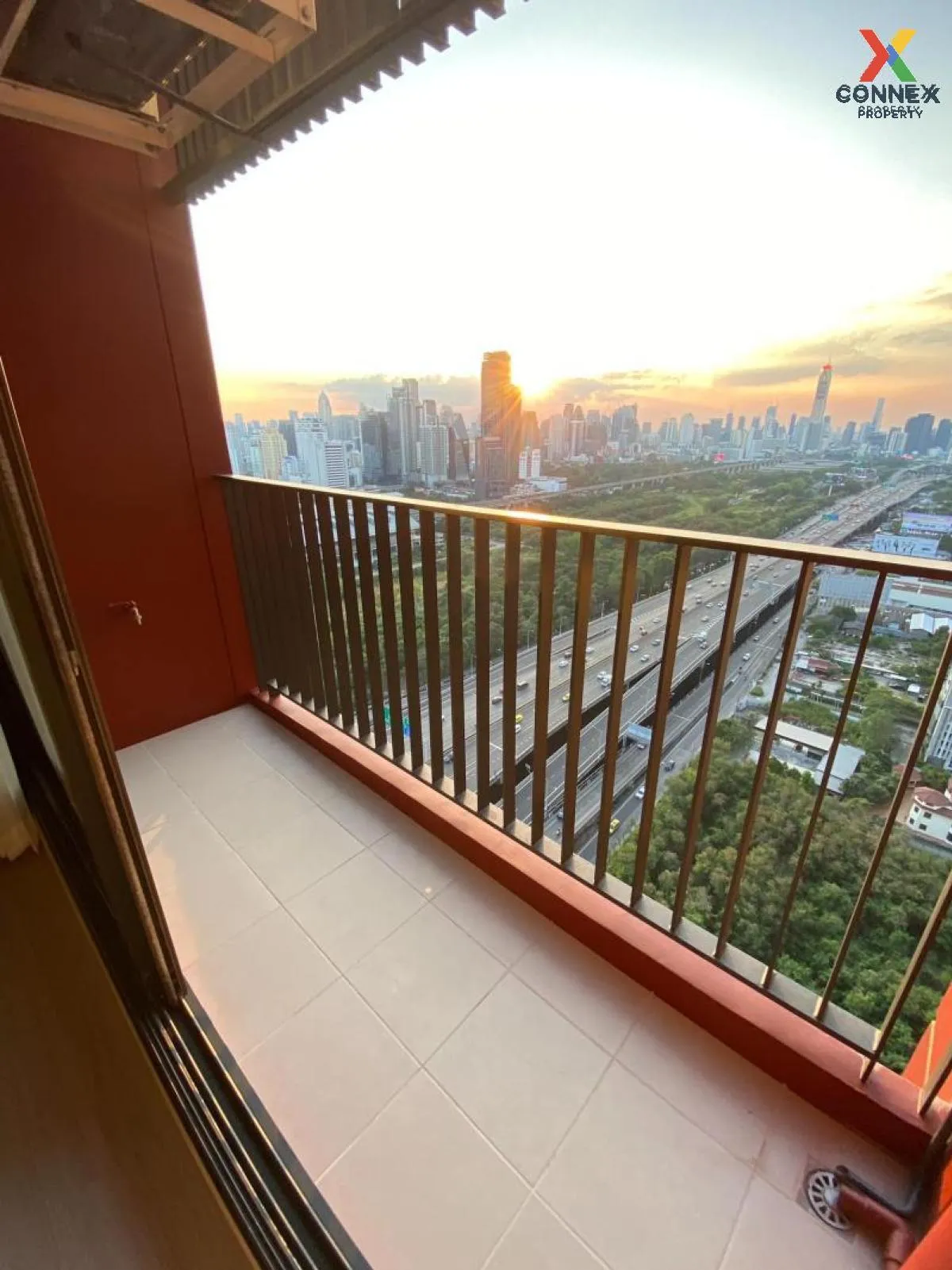 For Sale Condo , Life Asoke Hype Rama 9 , MRT-Phra Ram 9 , Makkasan , Rat Thewi , Bangkok , CX-97492