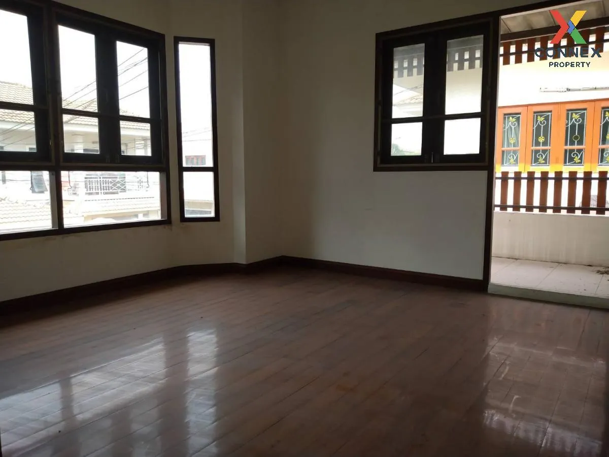 For Sale House ,  Baan Kaewkarn Watcharapol , corner unit , Khlong Thanon , Sai Mai , Bangkok , CX-97681