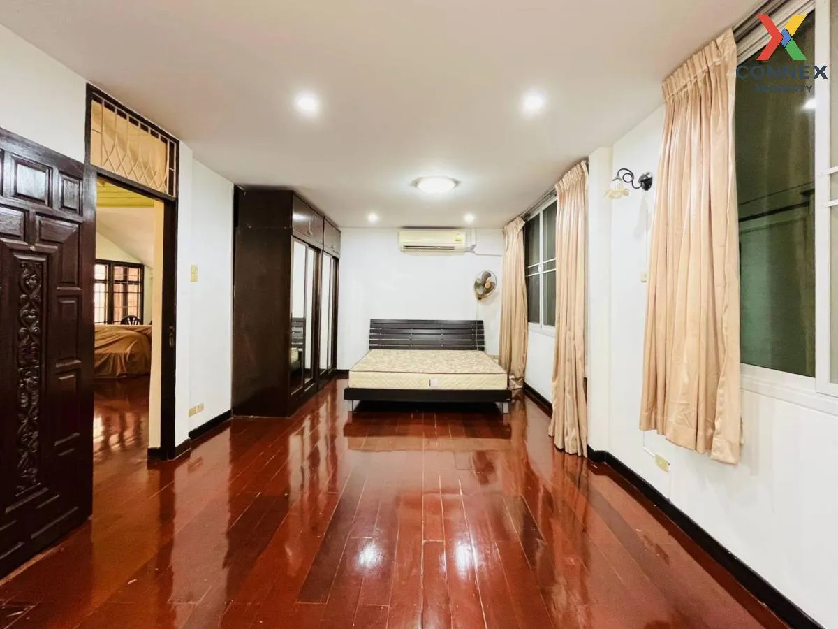 For Sale House , Tubkeaw , wide frontage , Bang Chak , Phra Khanong , Bangkok , CX-97852