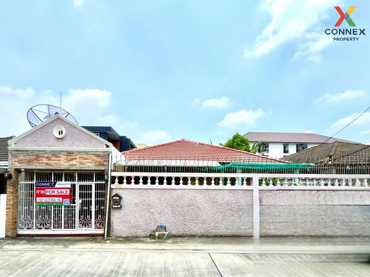 For Sale House , Tubkeaw , wide frontage , Bang Chak , Phra Khanong , Bangkok , CX-97852 1