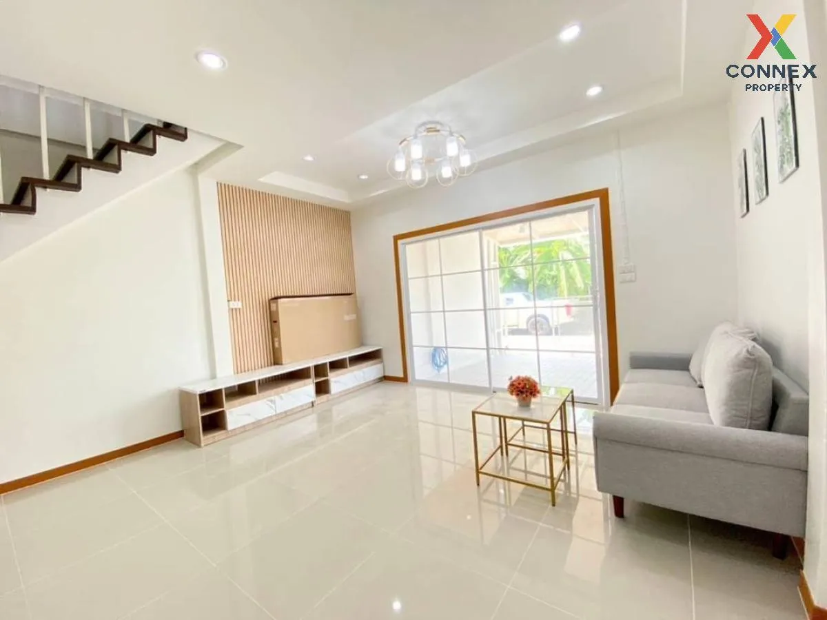 For Sale Townhouse/Townhome  ,  Baan Srisawat , corner unit , newly renovated , Sala Klang , Bang Kruai , Nonthaburi , CX-98001