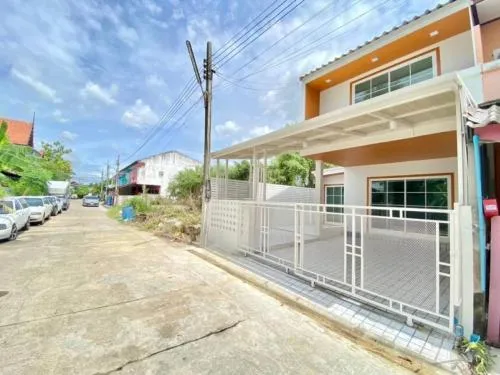 For Sale Townhouse/Townhome  ,  Baan Srisawat , corner unit , newly renovated , Sala Klang , Bang Kruai , Nonthaburi , CX-98001