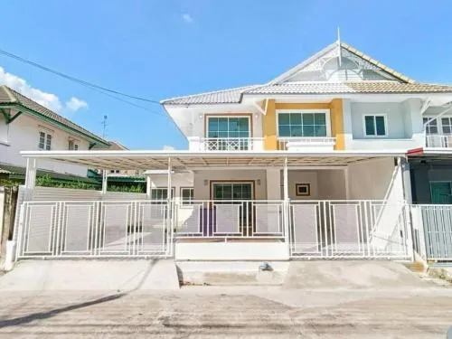 For Sale House , Baan Pruksa 14 B Bangbuathong , corner unit , wide frontage , newly renovated , Bang Khu Rat , Bang Bua Thong , Nonthaburi , CX-98010