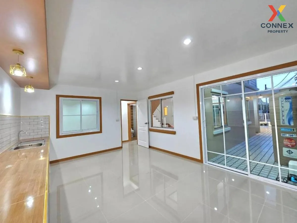 For Sale House , Baan Pruksa 33 Bangbuathong , wide frontage , newly renovated , Bang Khu Rat , Bang Bua Thong , Nonthaburi , CX-98014