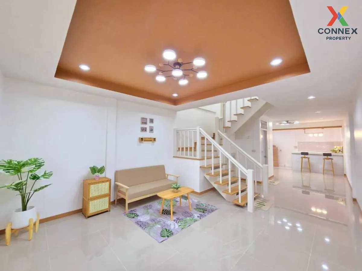 For Sale Townhouse/Townhome  , Parichat Village 345 , newly renovated , Khlong Si , khlong Luang , Pathum Thani , CX-98017