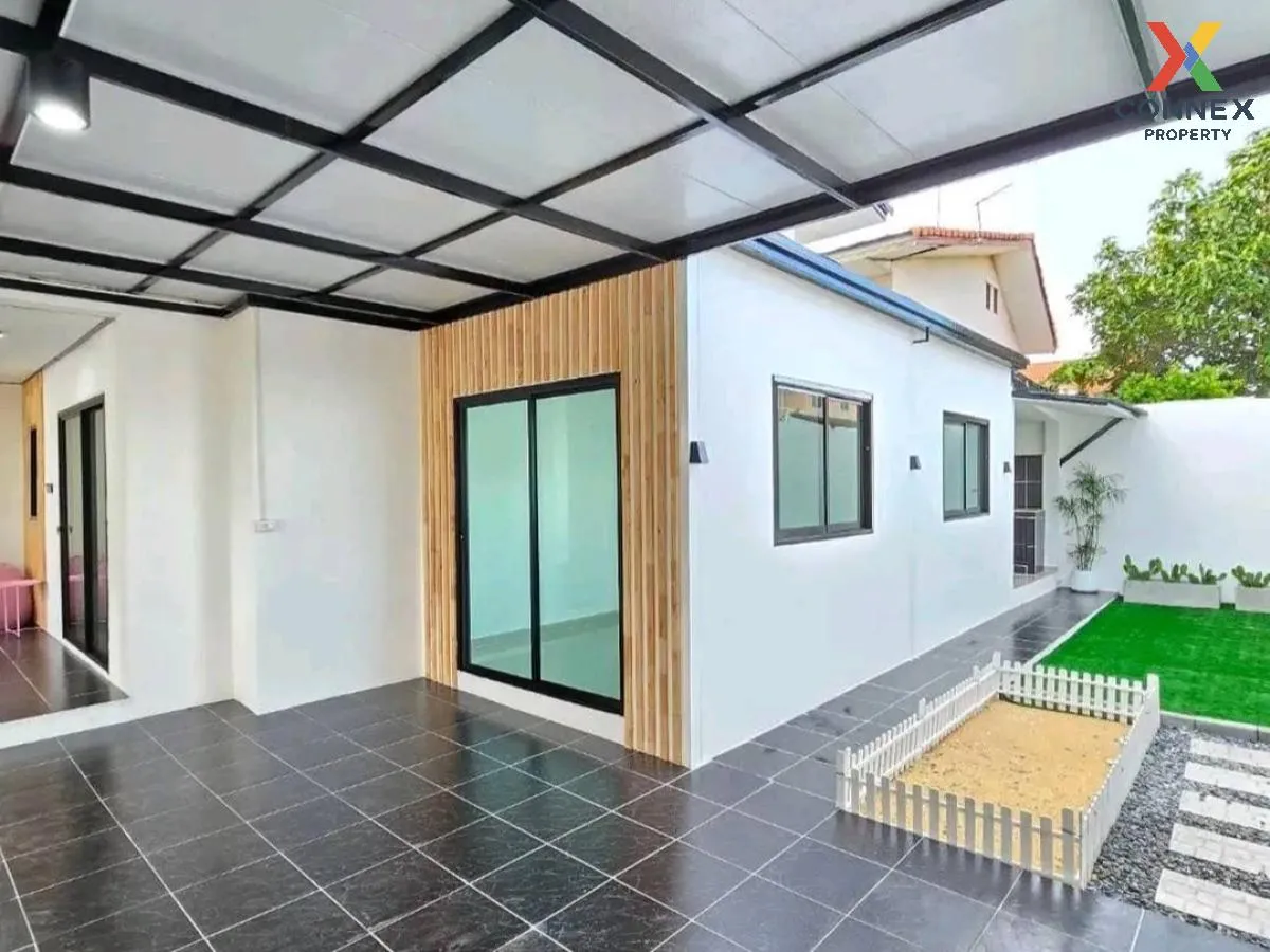 For Sale Townhouse/Townhome  , Baan Buathong 4 Baan Kluay-Sai Noi , wide frontage , newly renovated , Phimonrat , Bang Bua Thong , Nonthaburi , CX-98625