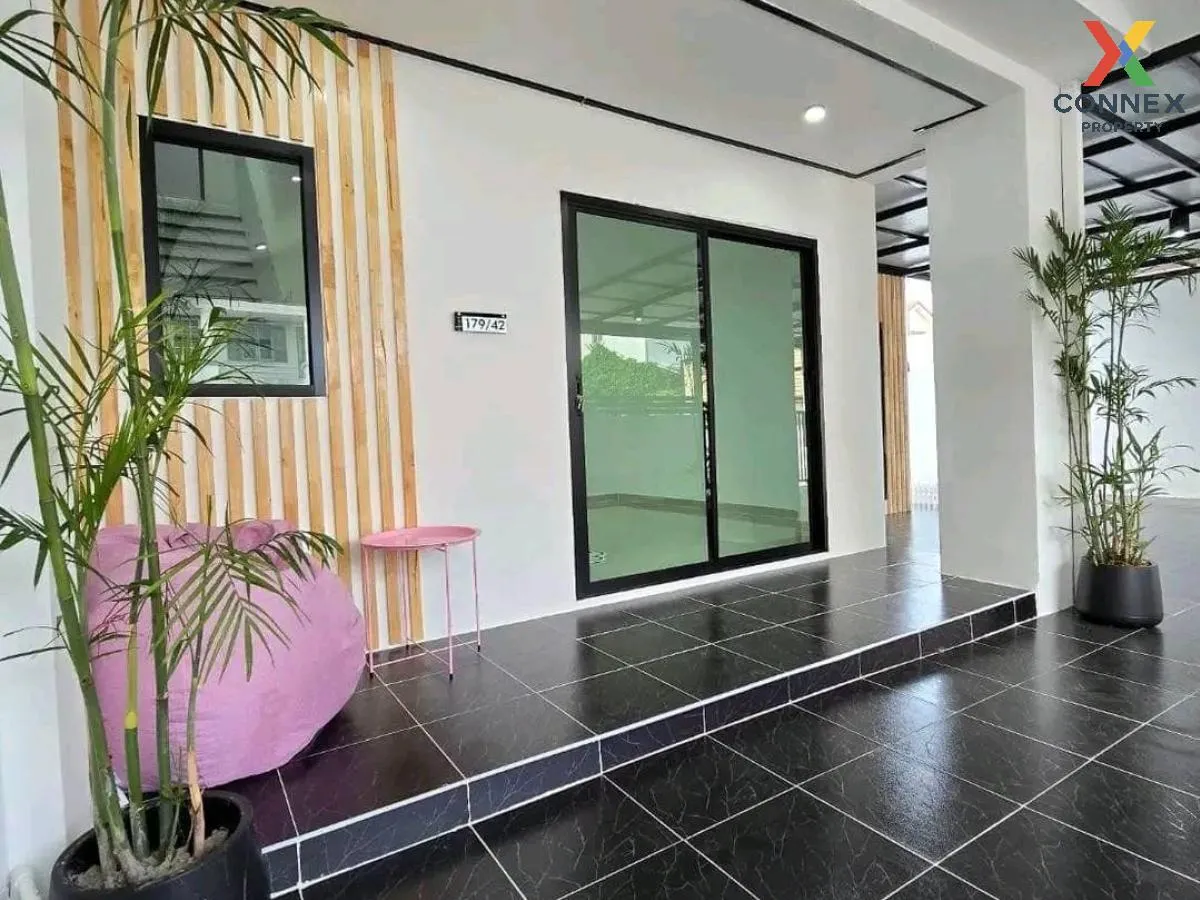 For Sale Townhouse/Townhome  , Baan Buathong 4 Baan Kluay-Sai Noi , wide frontage , newly renovated , Phimonrat , Bang Bua Thong , Nonthaburi , CX-98625