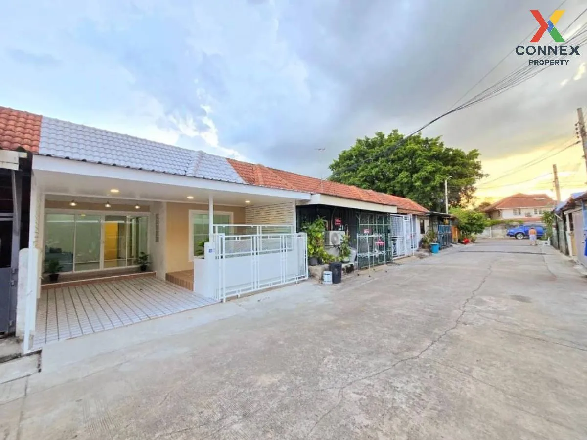 For Sale Townhouse/Townhome  , Baan Buathong 4 Baan Kluay-Sai Noi , newly renovated , Phimonrat , Bang Bua Thong , Nonthaburi , CX-98626