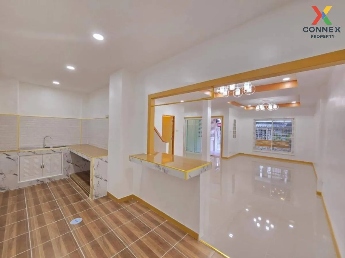 For Sale Townhouse/Townhome  , Baan Buathong 4 Baan Kluay-Sai Noi , wide frontage , newly renovated , Phimonrat , Bang Bua Thong , Nonthaburi , CX-98627