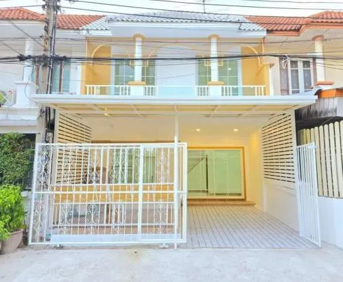 For Sale Townhouse/Townhome  , Baan Buathong 4 Baan Kluay-Sai Noi , wide frontage , newly renovated , Phimonrat , Bang Bua Thong , Nonthaburi , CX-98627