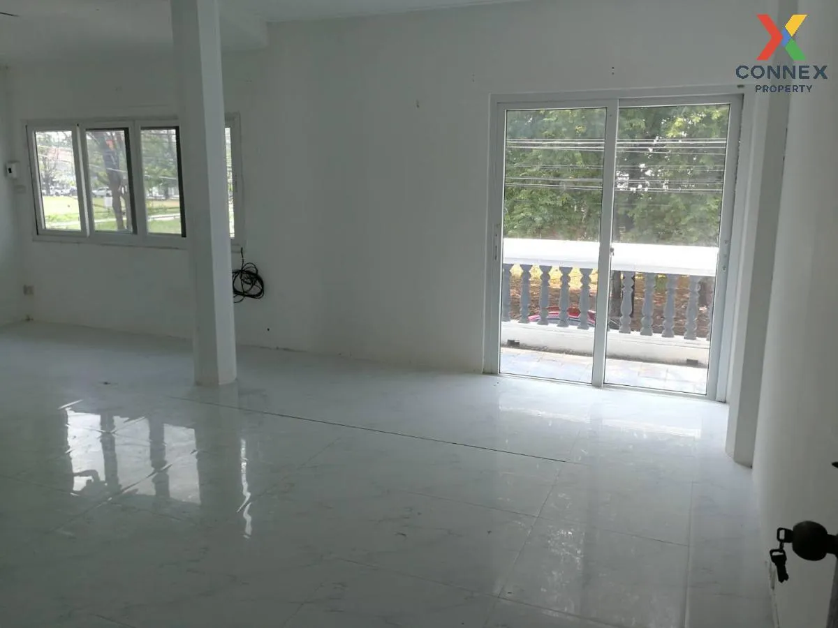 For Sale House , Senaniwet 2 , Chorakhe Bua , Lat Phrao , Bangkok , CX-98789