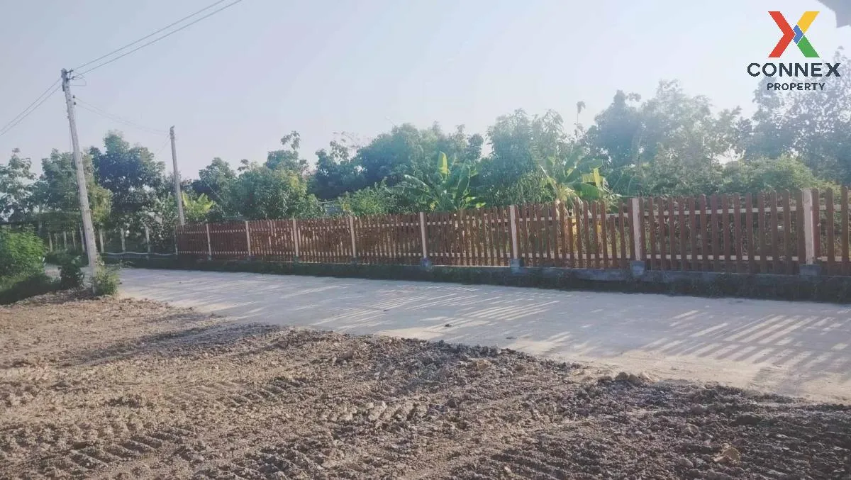 For Sale House with empty land already filled in, Thanon Khat Subdistrict, Mueang District, Nakhon Pathom Province. , Thanon Khat , mueang Nakhon Pathom , Nakhon Pathom , CX-98918