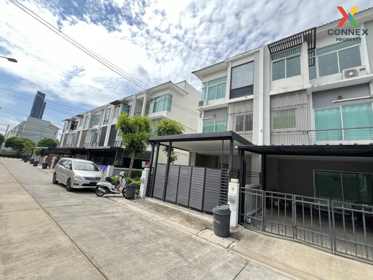 For Sale Townhouse/Townhome  , The Metro Rattanathibet , corner unit , wide frontage , Sai Ma , Mueang Nonthaburi , Nonthaburi , CX-98929