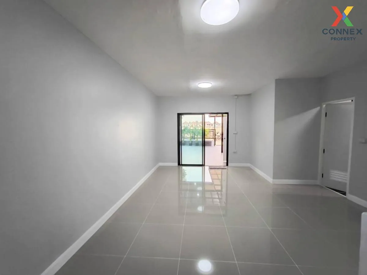 For Sale Townhouse/Townhome  , Baan Pruksa 3 Soi Watlatpladuk , nice view , wide frontage , newly renovated , Bang Khu Rat , Bang Bua Thong , Nonthaburi , CX-98965 3