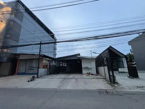 For Rent land with buildings, Soi Lat Phrao, Wang Hin 48 , Lat Phrao , Lat Phrao , Bangkok , CX-98969