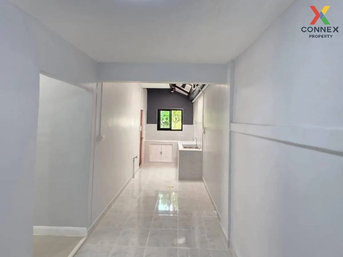 For Sale Townhouse/Townhome  , Baan Pruksa 3 Soi Watlatpladuk , corner unit , newly renovated , Bang Khu Rat , Bang Bua Thong , Nonthaburi , CX-99125