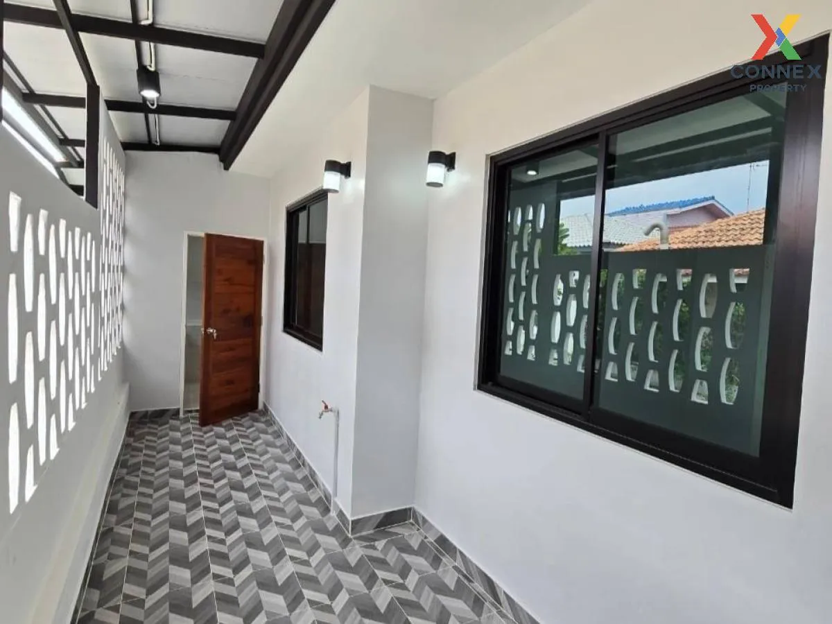 For Sale Townhouse/Townhome  , Baan Pruksa 3 Soi Watlatpladuk , corner unit , newly renovated , Bang Khu Rat , Bang Bua Thong , Nonthaburi , CX-99125