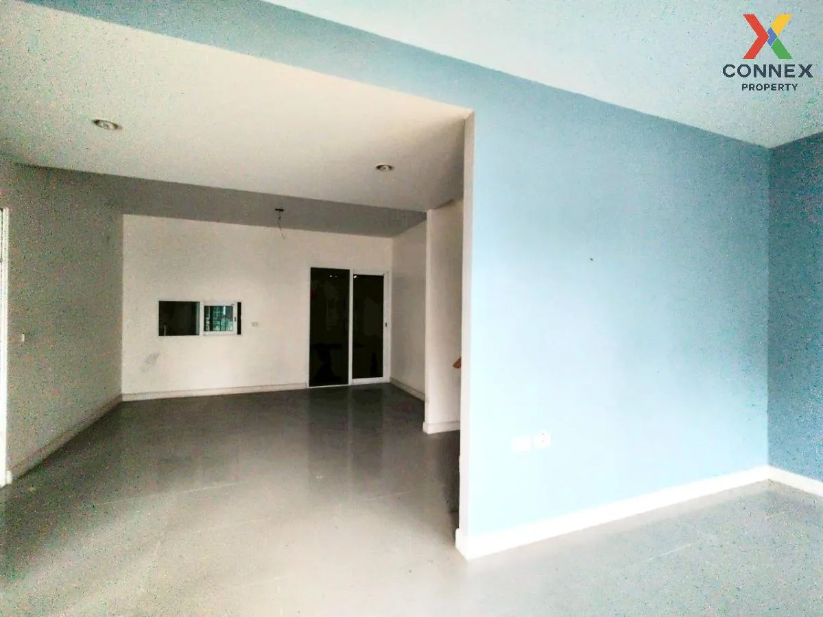 For Sale House , The Village Kanjanapisek – Ratchapruek , Sai Noi