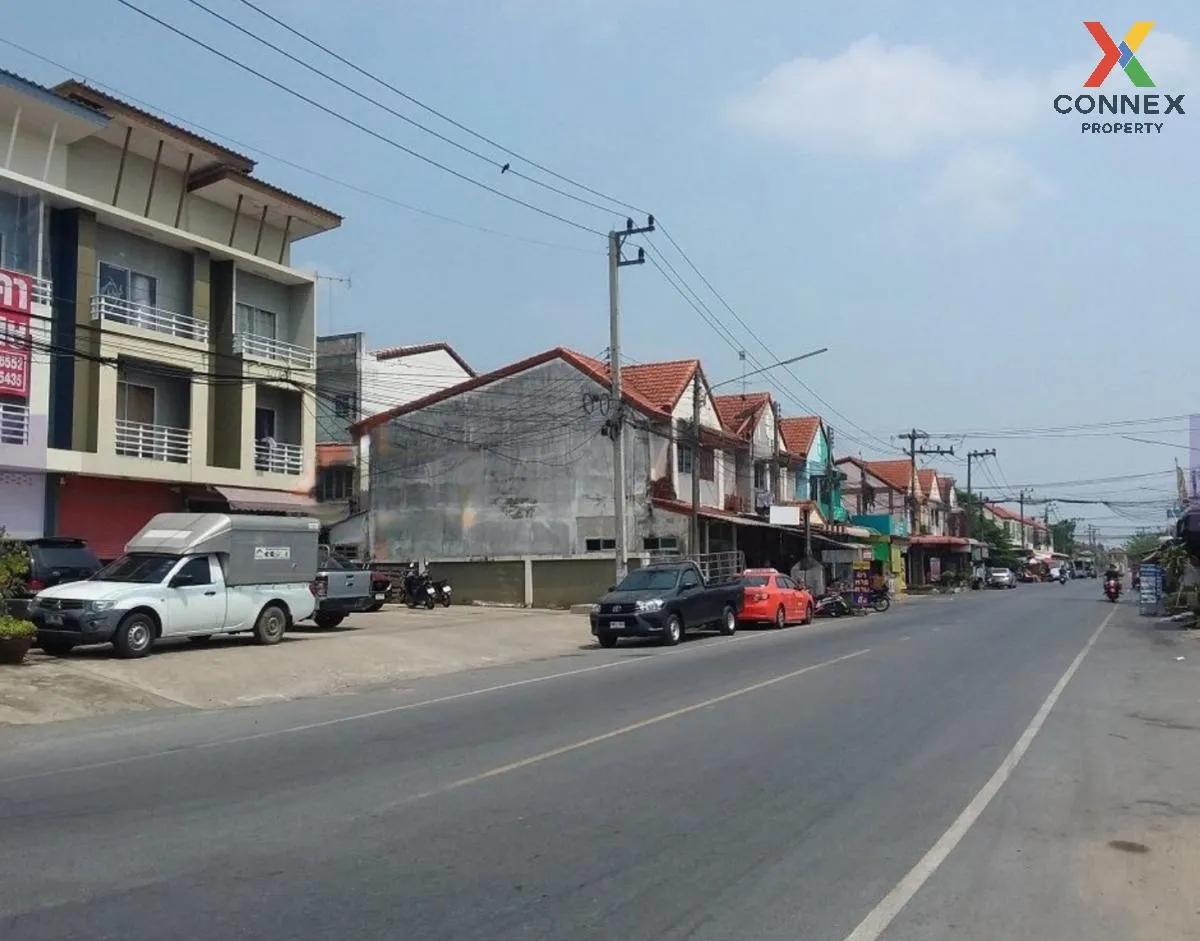 For Sale Commercial Building , Home in Town , Khu Khot , Lam Luk Ka , Pathum Thani , CX-99692 1