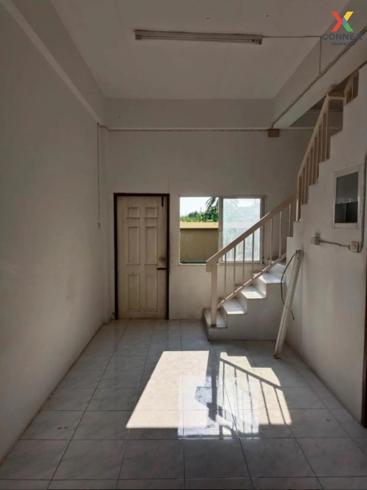 For Sale Commercial Building , Home in Town , Khu Khot , Lam Luk Ka , Pathum Thani , CX-99692 2