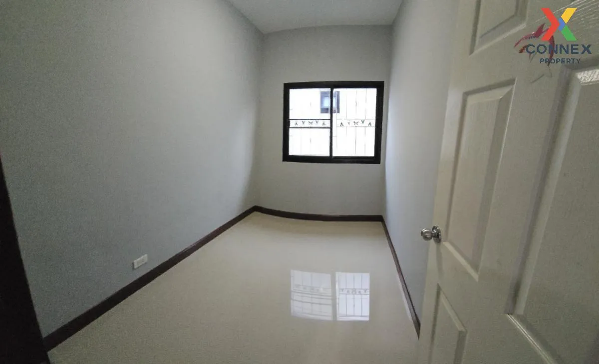 For Sale Townhouse/Townhome  , Banmonthon 6 , newly renovated , Talat Krathum Baen , Krathum Baen , Nakhon Pathom , CX-99710