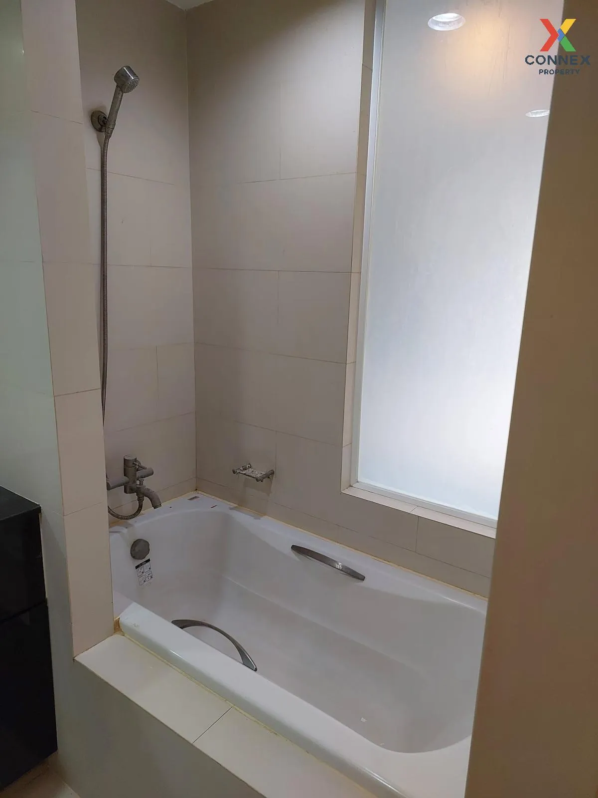 For Rent Condo , Ideo Blucove Sathorn , BTS-Wongwian Yai , Khlong Ton Sai , Khlong San , Bangkok , CX-99759