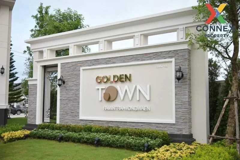 Townhome for sale, Golden Town, Ramintra-Wongwaen, new condition, ready to move in.