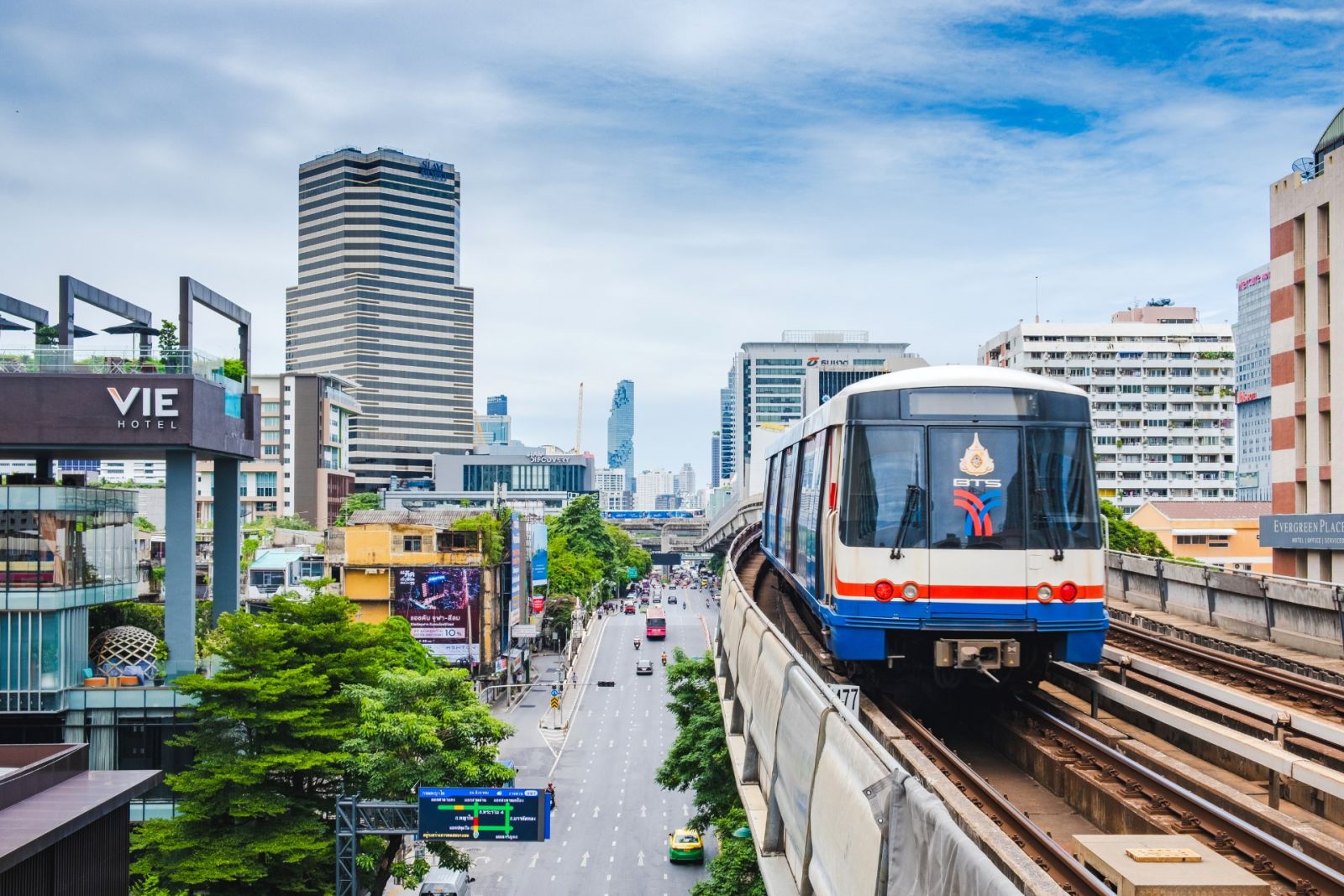 เช่าคอนโด ติดรถไฟฟ้า