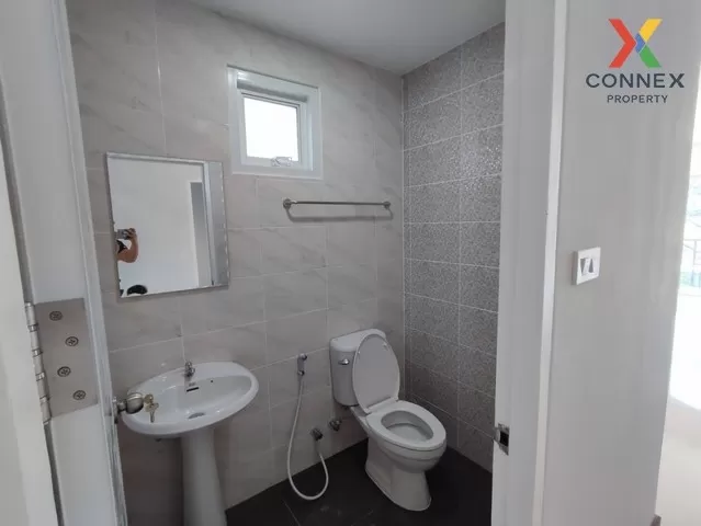 FOR SALE detached house , Kris Kunchorn Ban Kluai-Sai Noi  , wide