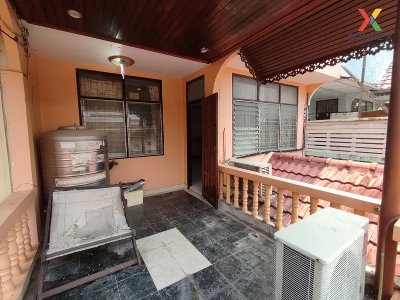 FOR SALE townhome , Baan Yu Charoen-Bunma , wide frontage , Si Ka